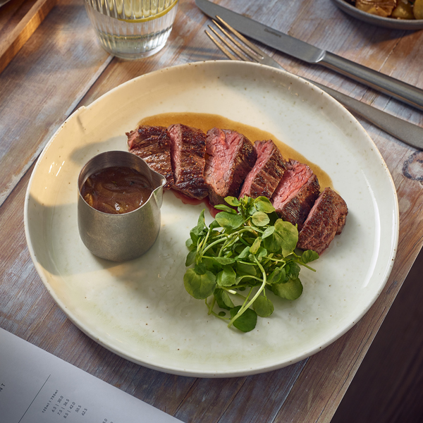 Picture of Kozo Porcelain Shiro Coupe Plate 22.8cm 22.8 x 3.3cm (Dia x H)